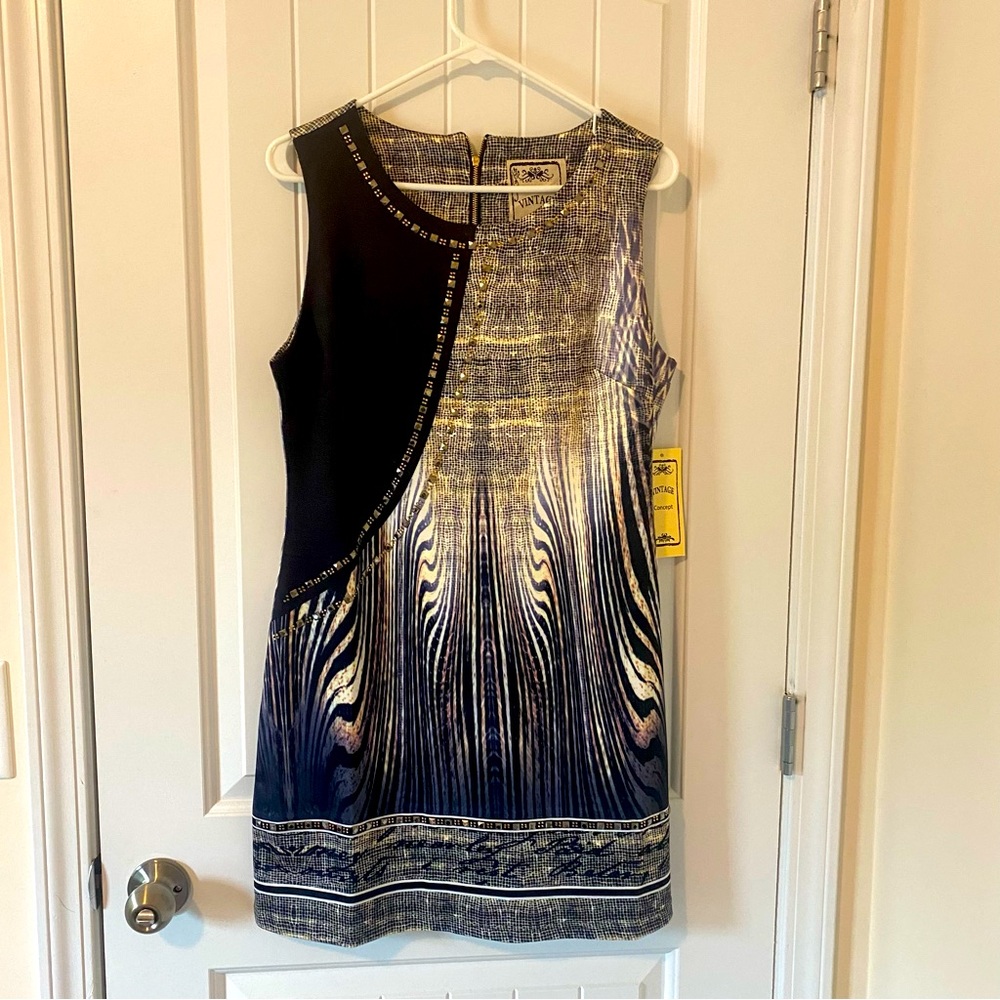 Size M dress